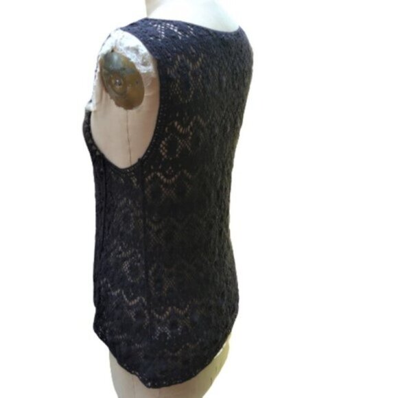 Urban Outfitters Ecote Queens crochet lace with studs tank top - Picture 11 of 12